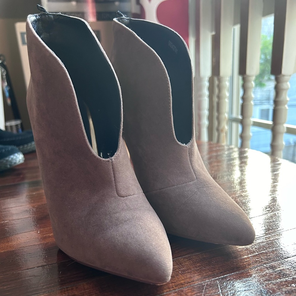 Forever 21 tan heels